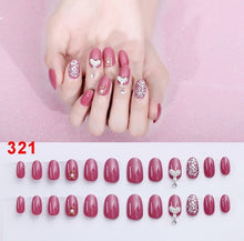 Load image into Gallery viewer, 24Pcs Fake Fingernails Full Cover Short Round Press on Nails Dripping Shape Heart Pendant Nail Tips Wearable Fake Nail with Glue