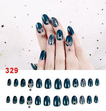 Load image into Gallery viewer, 24Pcs Fake Fingernails Full Cover Short Round Press on Nails Dripping Shape Heart Pendant Nail Tips Wearable Fake Nail with Glue