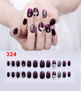 24Pcs Fake Fingernails Full Cover Short Round Press on Nails Dripping Shape Heart Pendant Nail Tips Wearable Fake Nail with Glue