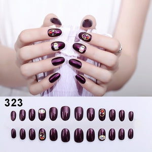 24Pcs Fake Fingernails Full Cover Short Round Press on Nails Dripping Shape Heart Pendant Nail Tips Wearable Fake Nail with Glue