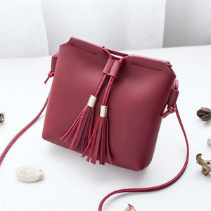 PU Leather Handbag For Women Girl Fashion Tassel Messenger Bags With Ball Bolsa Female Shoulder Bags Ladies Party Crossby Bag